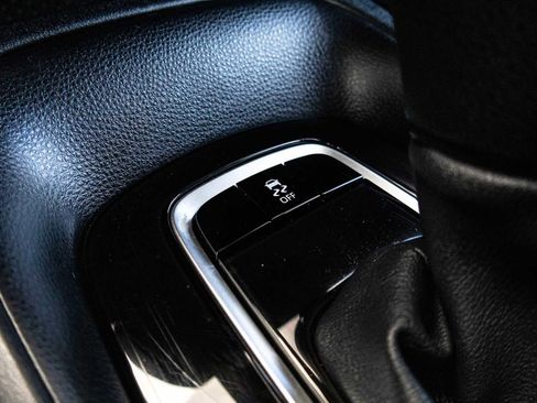 Certified 2025 Toyota Corolla LE image 24