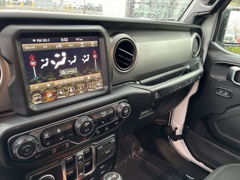 Used 2021 Jeep Wrangler Unlimited Sport image 29