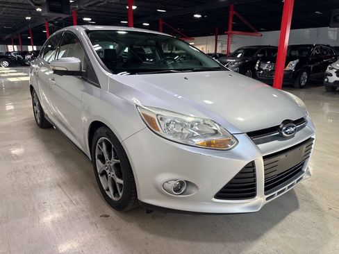 Used 2014 Ford Focus SE w/ Equipment Group 201A image 8
