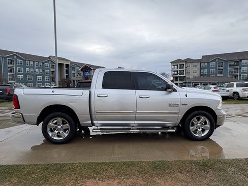 Used 2017 RAM 1500 Lone Star image 9