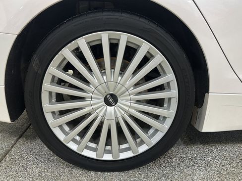 Used 2017 Lincoln MKZ Reserve AWD/4WD image 10