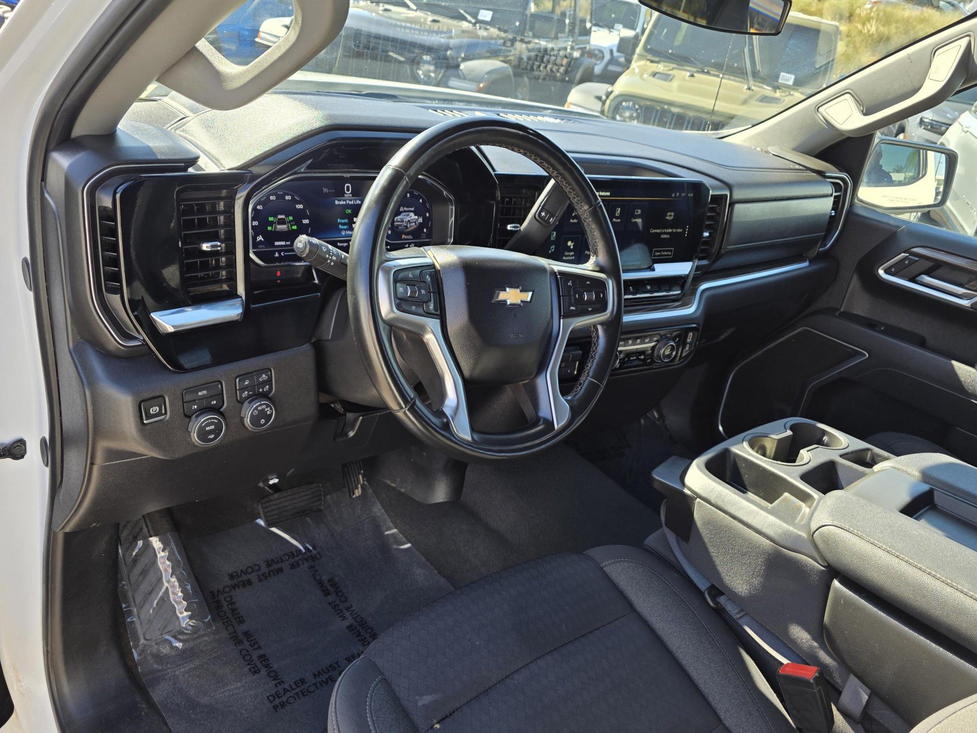 Used 2025 Chevrolet Silverado 1500 LT w/ Safety Package AWD/4WD image 14