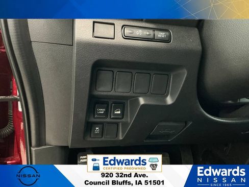 Used 2024 Nissan Frontier SV AWD/4WD image 21