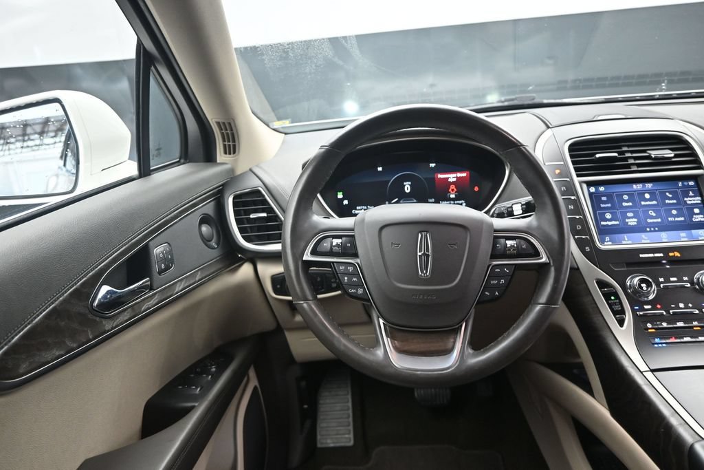 Used 2020 Lincoln Nautilus Reserve w/ Equipment Group 201A FWD image 29
