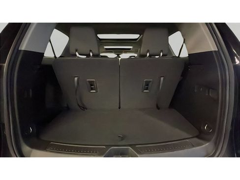 Used 2022 GMC Acadia AT4 w/ Technology Package AWD/4WD image 18