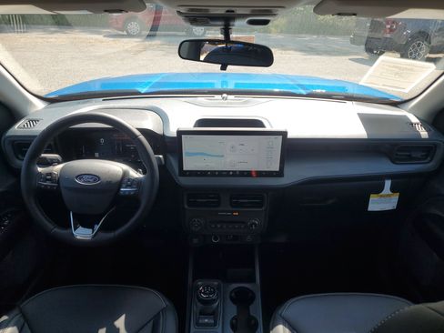 New 2025 Ford Maverick Lobo image 25