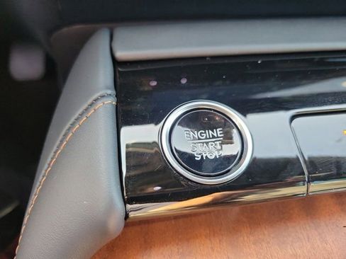 Certified 2025 Lincoln Navigator Black Label AWD/4WD image 31