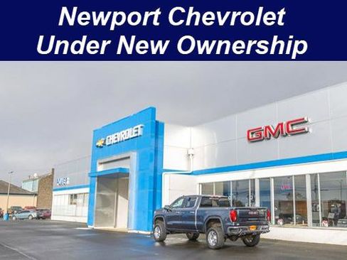 Used 2023 GMC Terrain SLT w/ Tech Package image 5