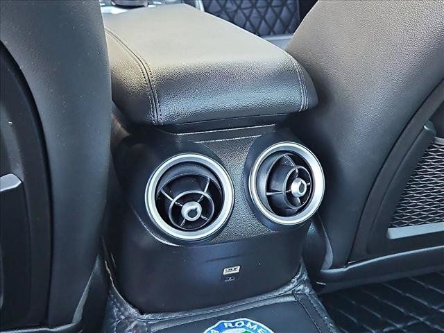 Used 2019 Alfa Romeo Giulia RWD image 16