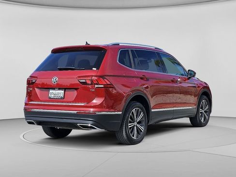 Used 2018 Volkswagen Tiguan SEL FWD image 33