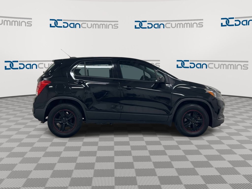 Used 2019 Chevrolet Trax LS FWD image 9