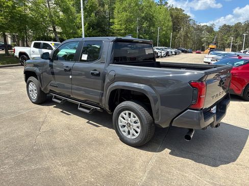 New 2026 Toyota Tacoma SR5 RWD image 3