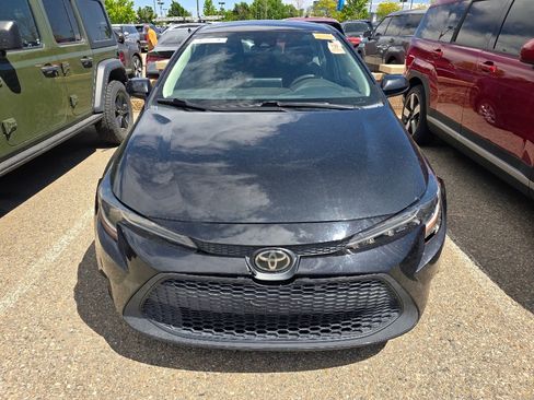 Used 2021 Toyota Corolla LE FWD image 6