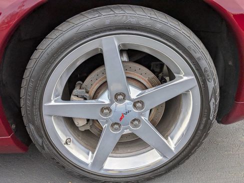 Used 2006 Chevrolet Corvette Coupe w/ Preferred Equipment Group image 24