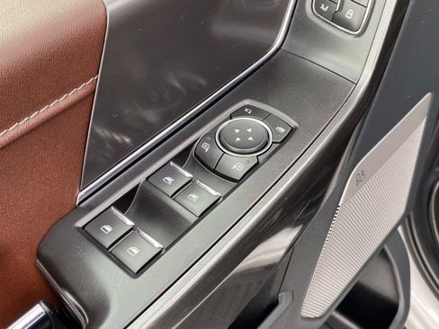 Used 2021 Ford F150 Lariat w/ Equipment Group 502A High image 12