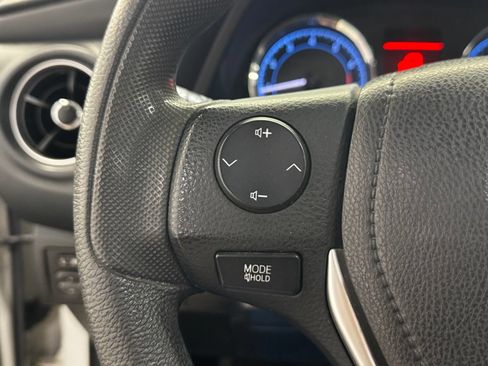 Used 2019 Toyota Corolla LE FWD image 21