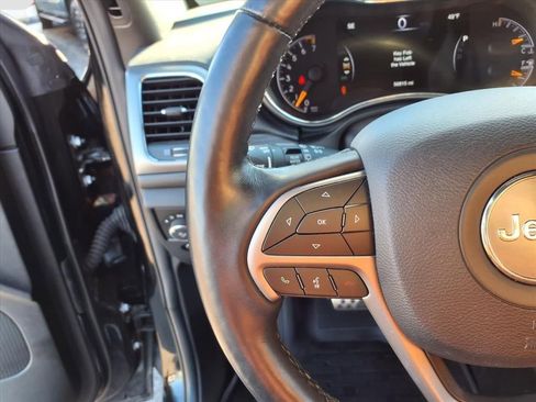 Used 2021 Jeep Grand Cherokee Laredo X image 21