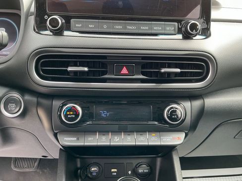 Used 2022 Hyundai Kona Limited image 19