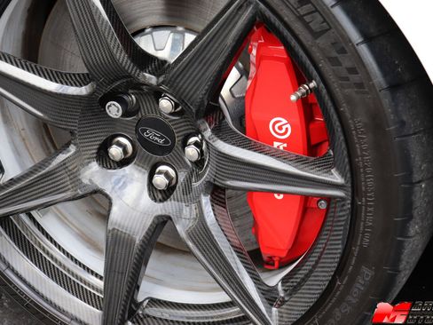 Used 2020 Ford Mustang Shelby GT500 w/ Carbon Fiber Track Pack image 30