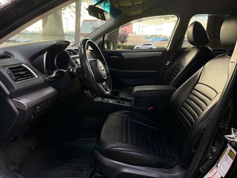 Used 2018 Subaru Outback 2.5i Premium image 21