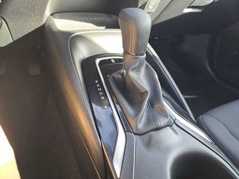 Certified 2025 Toyota Corolla LE image 32