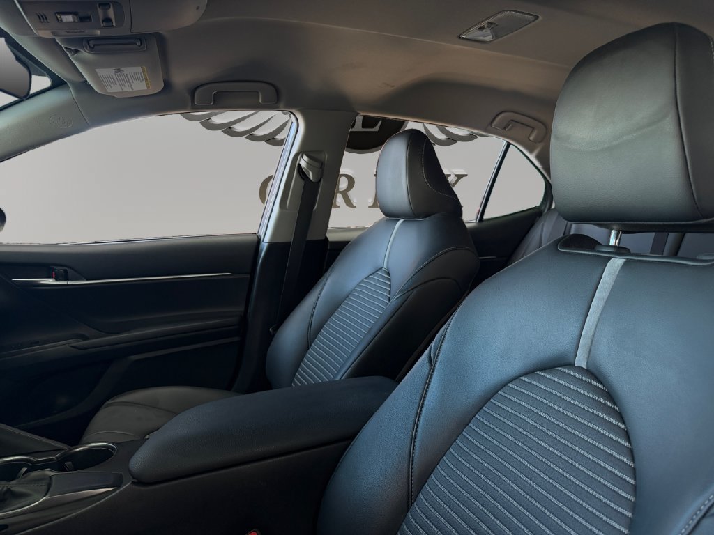 Used 2021 Toyota Camry SE FWD image 9