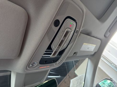 Used 2019 Audi Q8 Premium w/ Convenience Package image 20