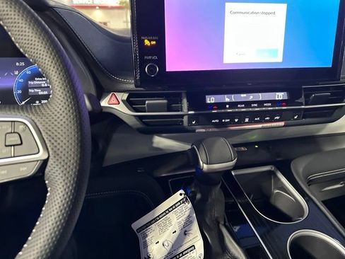 Used 2026 Toyota Sienna XSE FWD image 19