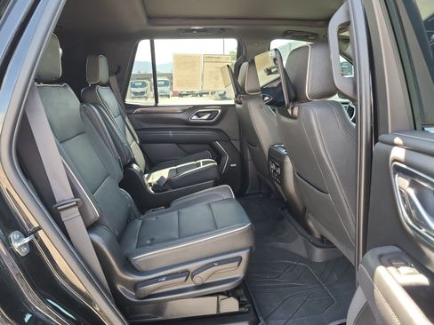 Used 2023 Chevrolet Tahoe Premier w/ Advanced Technology Package AWD/4WD image 28