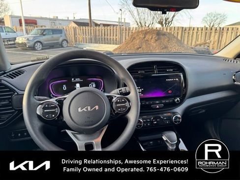 Used 2025 Kia Soul S image 10