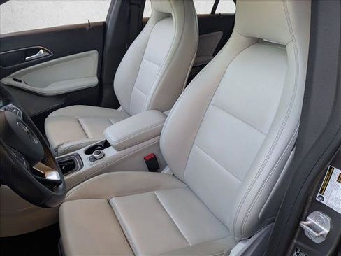 Used 2016 Mercedes-Benz CLA 250 image 15