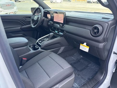 New 2026 Chevrolet Colorado W/T w/ WT Custom Package AWD/4WD image 34