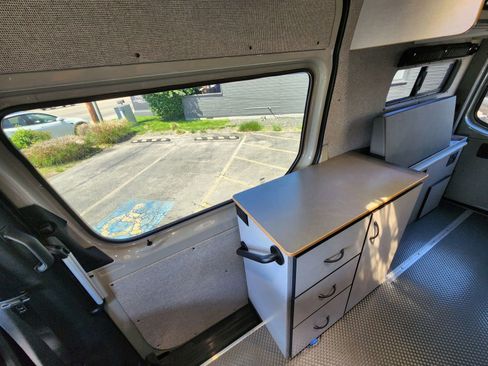 Used 2024 Mercedes-Benz Sprinter 2500 image 7