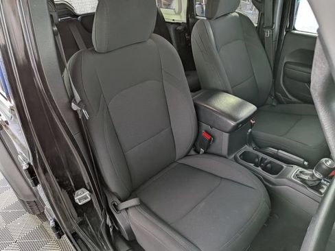 Used 2021 Jeep Wrangler Unlimited Sport AWD/4WD image 30