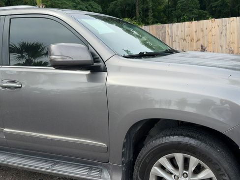 Used 2014 Lexus GX 460 w/ Premium Package AWD/4WD image 27