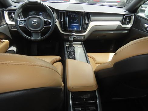 Used 2020 Volvo XC60 T5 Inscription w/ Protection Package Premier AWD/4WD image 23