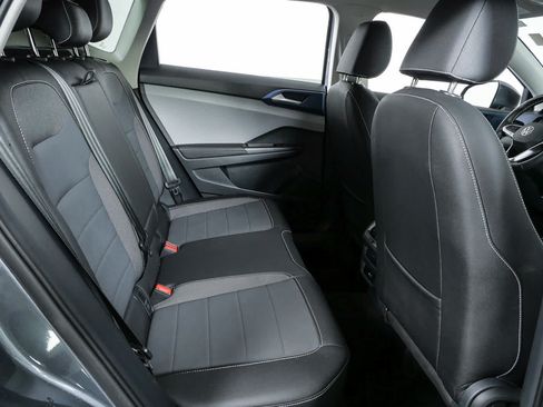 Certified 2024 Volkswagen Taos SE FWD image 23
