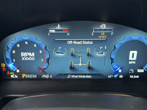 New 2025 Ford Bronco Badlands image 31