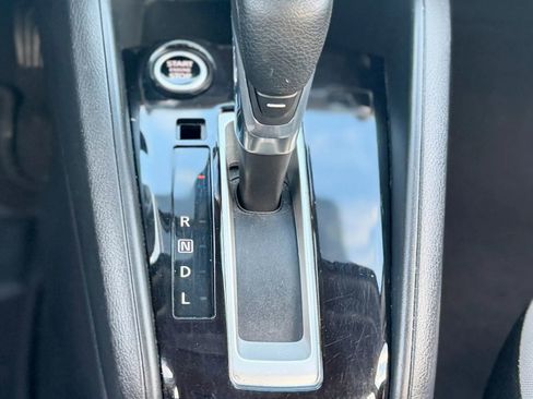 Used 2021 Nissan Versa SV image 14