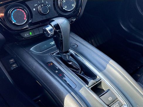 Used 2020 Honda HR-V Sport image 18