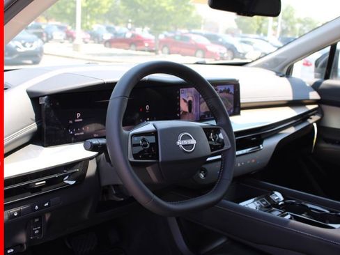 New 2025 Nissan Murano SL image 12