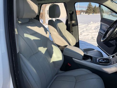 Used 2017 Land Rover Range Rover Evoque HSE image 33