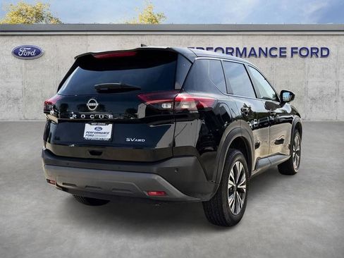 Used 2023 Nissan Rogue SV image 8