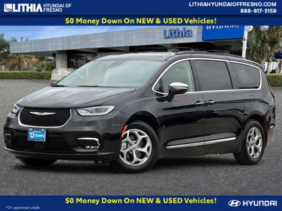 Used 2023 Chrysler Pacifica Limited