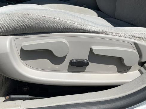 Used 2014 Chevrolet Impala Limited LS FWD image 34