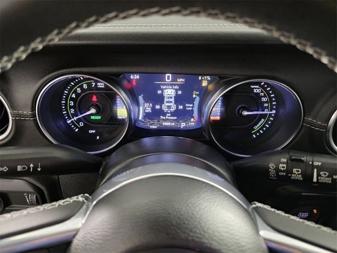 Used 2023 Jeep Wrangler Sahara w/ Safety Group image 22