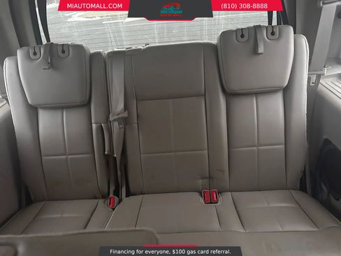 Used 2012 Lincoln Navigator 4WD image 24