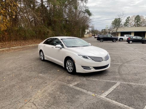 Used 2016 Lincoln MKZ Base 4dr Sedan w/ Equipment Group 200A Select image 5