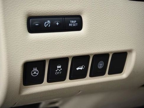 Certified 2024 Nissan Murano Platinum w/ Cargo Package image 13