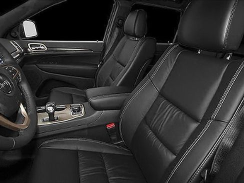 Used 2014 Jeep Grand Cherokee Limited w/ Luxury Group II AWD/4WD image 48